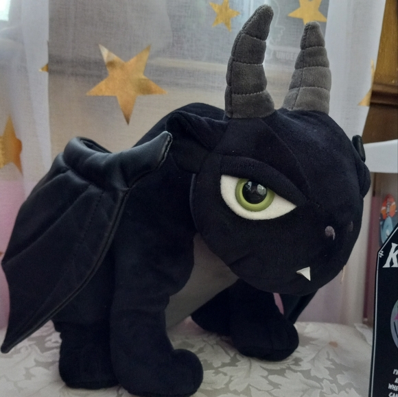 Killstar Gargoye Plushy - Picture 11 of 11